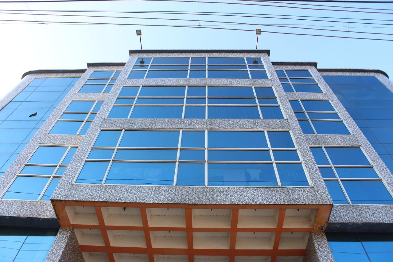 Lg Towers Hotel Gauháti Kültér fotó